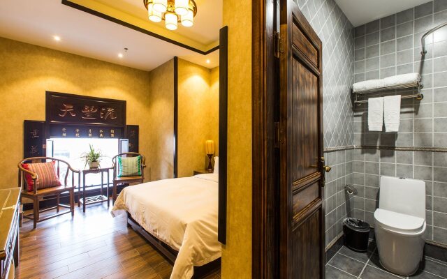 Hui Hua Gong Theme Hotel