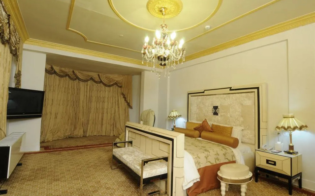 Imperial Grand Palace Hotel