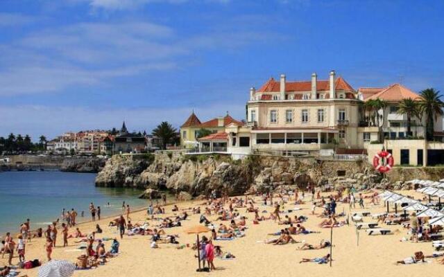 Estoril Beach Apartment