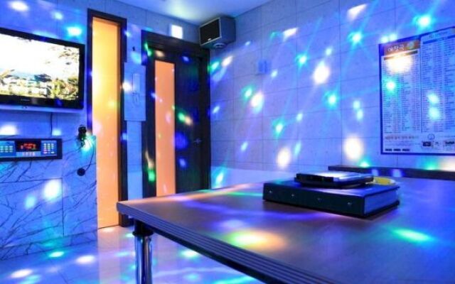 Wow hotel