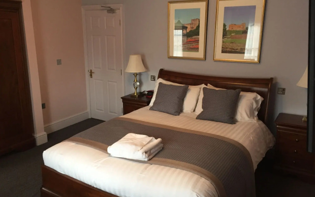 Castle Hotel