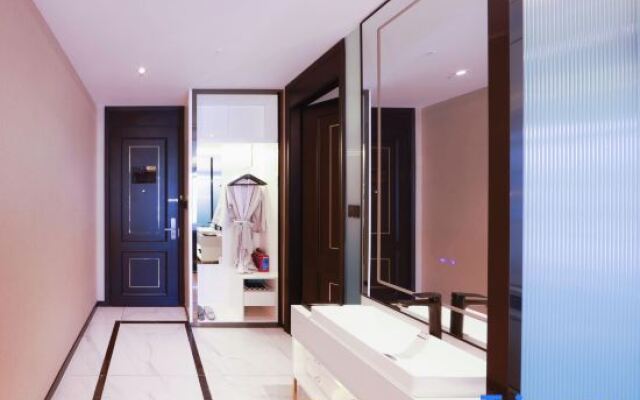 Xana Hotelle Hotel (Zhengzhou Yijia Jiaju Wangzhai Subway Station)