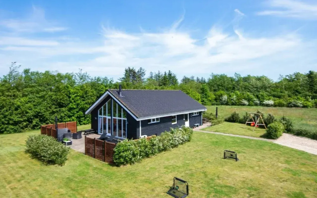 6 Person Holiday Home in Tarm