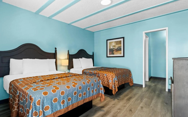 NOHO Hotel near Universal Studios Hollywood