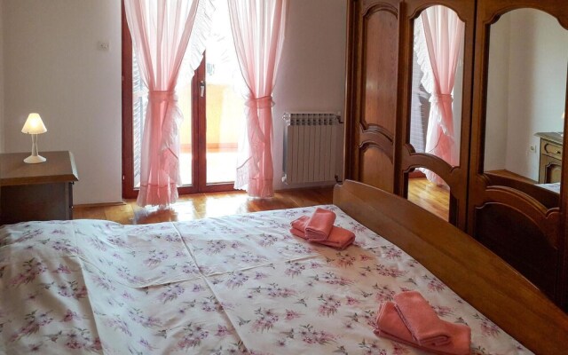 Awesome Home in Fazana With Wifi and 4 Bedrooms