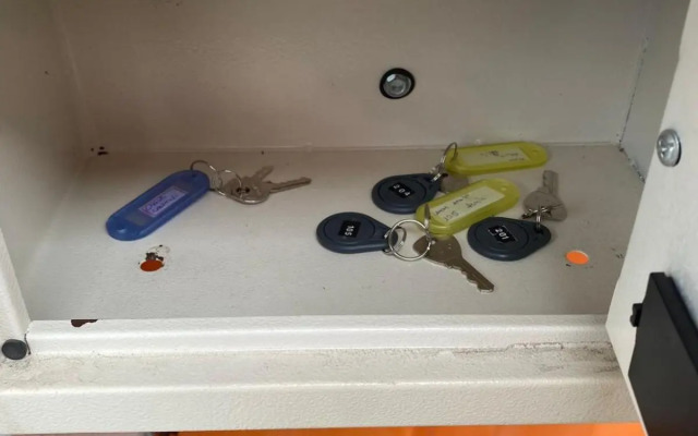 Loft container central c/ estacionamento