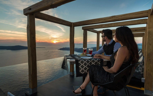 Galaxy Suites & Villas