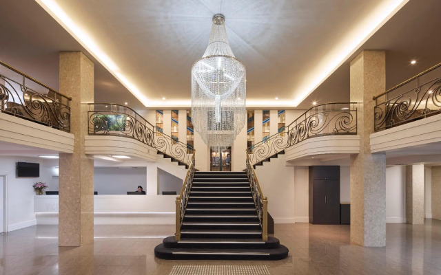 The Victoria Hotel Melbourne