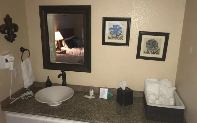 Club D-11 in Branson