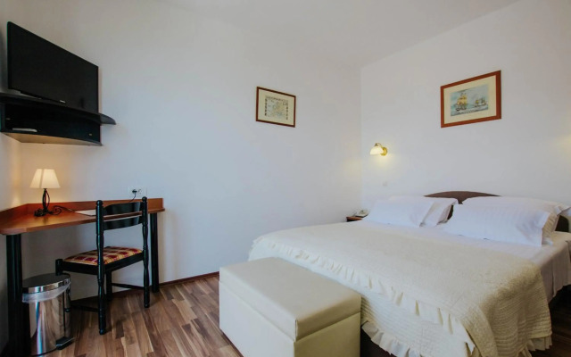 Hotel Vila Tina