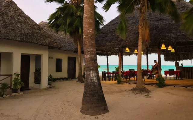 Jambiani White Sands Beach Bungalows