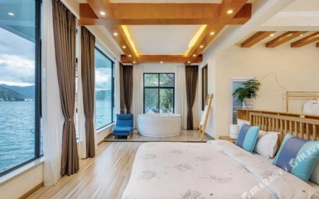 Isle Haven Seaview Designer Retreat (Dali Erhai Branch)