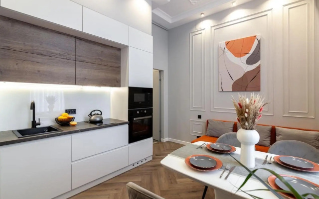 Кості Левицького 11