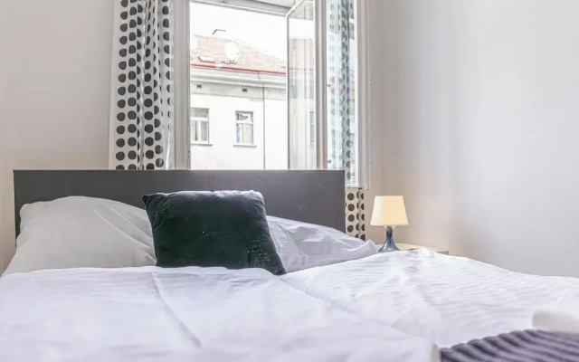 Private Room For Long Stay Stadthalle