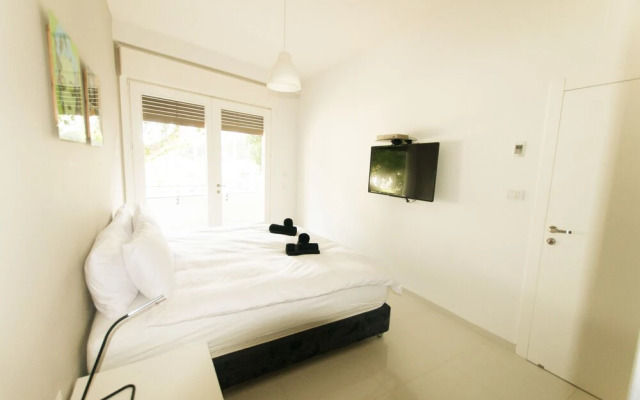 Quality 3BDR Dizengoff Square Pkg TL49