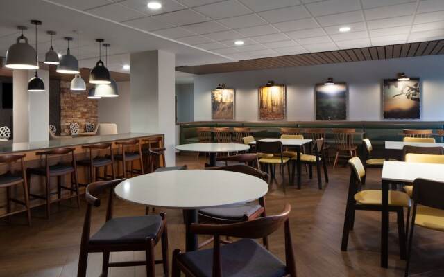 Wingate by Wyndham Charleston