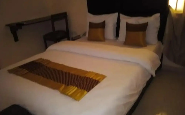 Rhogem Hotel