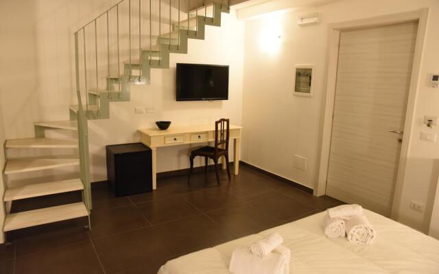 Up Room & Suite