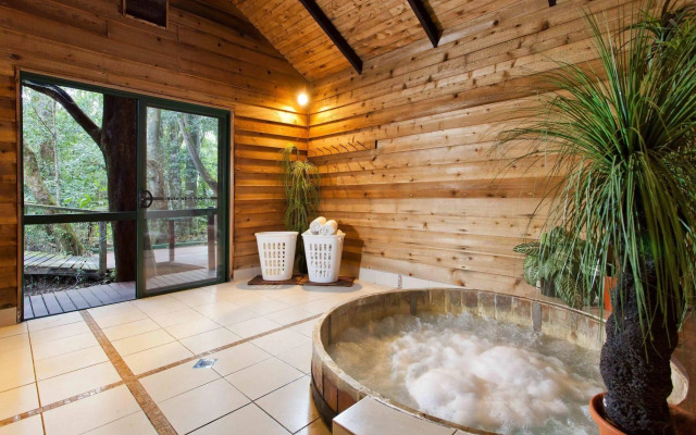 The Mouses House Rainforest Retreat