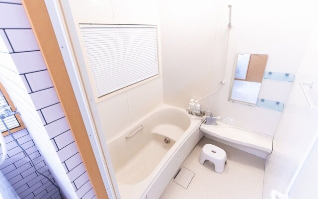 KUMI's Home for 14 Guests