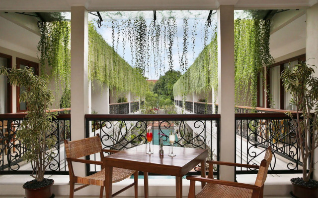 Seminyak Lagoon All Suites Hotel