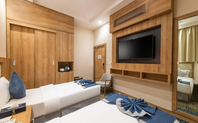 Sunday Luxury Central formerly Anan hotel