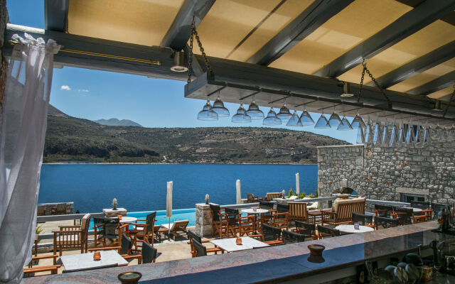 En Plo Luxury Suites