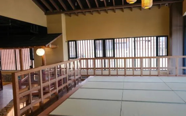 Seventy Tangquan Hotel