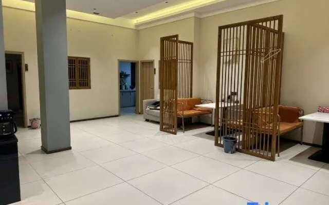 Yiran Homestay (Kangding Xinyulin)