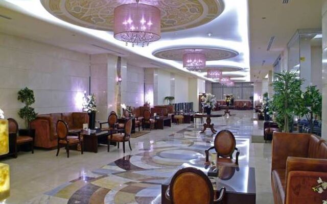 Dar Al Eiman Royal Hotel