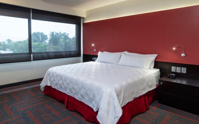 Holiday Inn Mexico Dali Airport by IHG