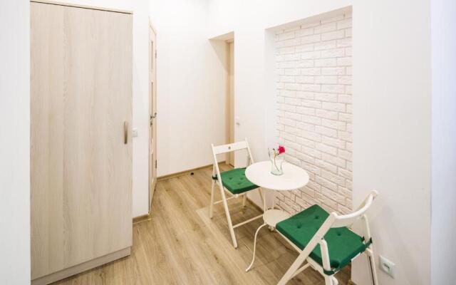 Dominic Apartments