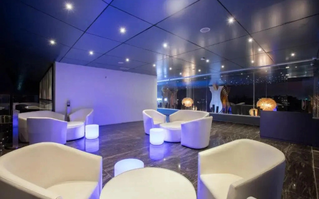 Sapphire Premium Hotel & Suite