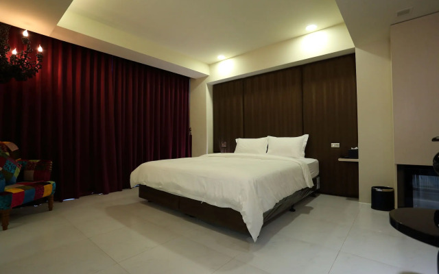 The Fantasy Apartment