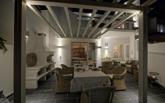 Casa Latino - Oceanfront - Luxury & Charming villa- Jacuzzi at Rooftop