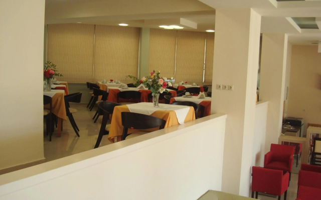 Glyfada Beach Hotel