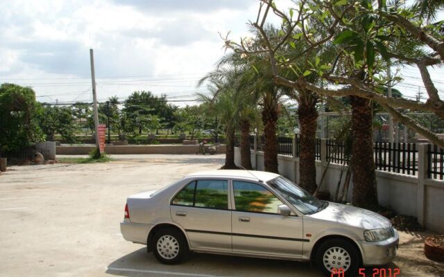 B2 Buriram Boutique & Budget Hotel