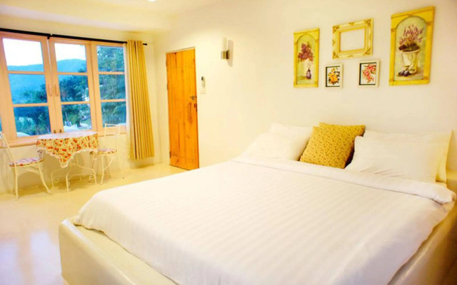 Morning Glory Resort