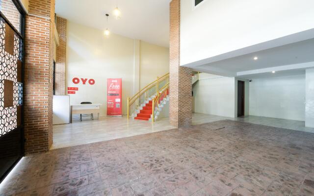 OYO 347 Southside Residence