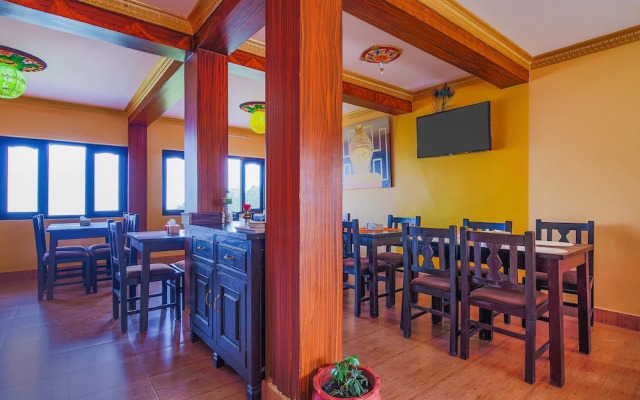 OYO 321 Hotel Everest Window View