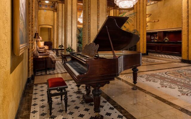The Roosevelt New Orleans, A Waldorf Astoria Hotel