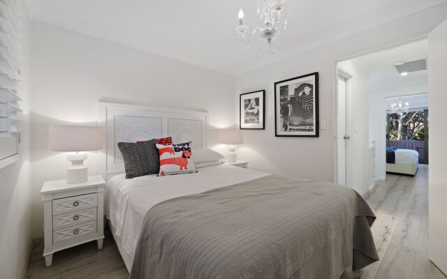 Auburun Designed 2 Bedrooms Home with Free Parking by KozyGuru