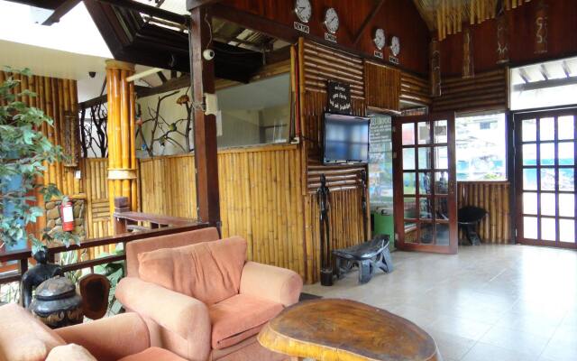 OYO 676 Casa Fuerte Bed And Breakfast