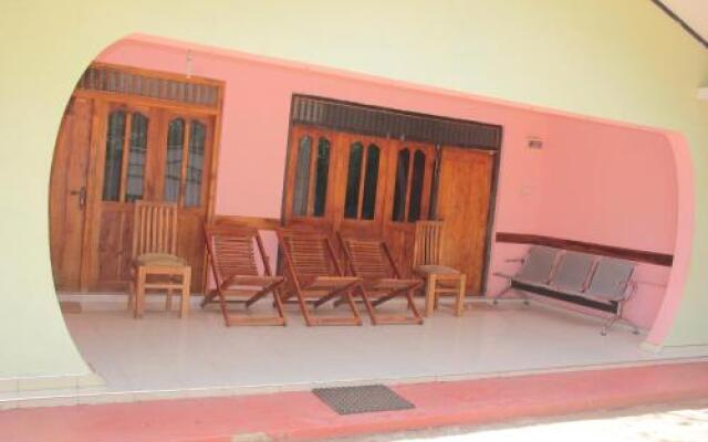 Elephants Fence Guest & Safari Services