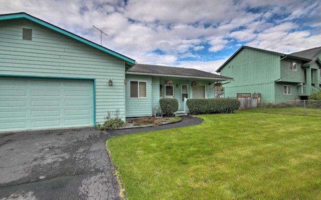 Quaint Ranch Home w/ Yard in Midtown Anchorage!
