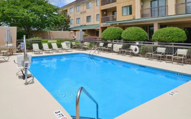 Courtyard by Marriott Columbia Northeast/Fort Jackson Area