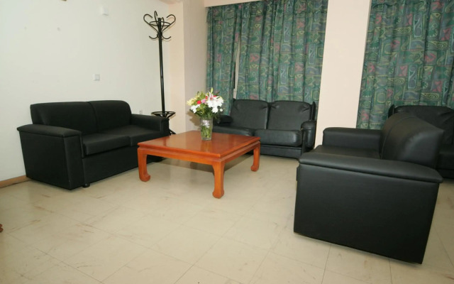 Alma Hotel