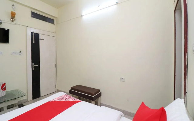 OYO 24119 Hotel Rama Krishna