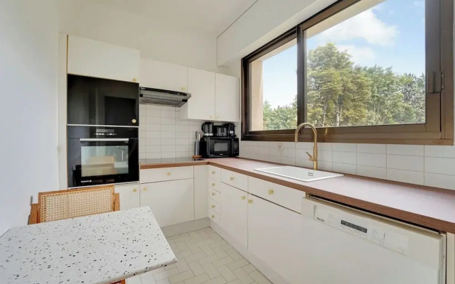 Modern apt With Balcony-2br/6p-neuilly-sur-seine