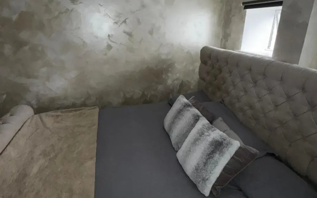 Central Sheffield 3-bed Apt, Sleeps 7 With Parking